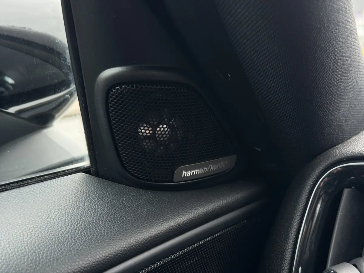 Cooper Chili | PANORAMADAK | STOELVERWARMING | HEAD-UP | PARKEERSENSOREN V+A | LMV 19" | NAVI | APPLE CARPLAY / ANDROID AUTO |