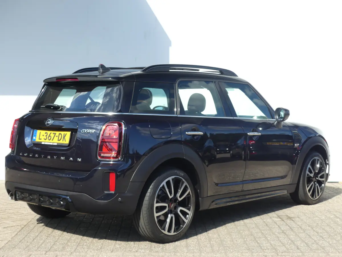 Cooper Chili | PANORAMADAK | STOELVERWARMING | HEAD-UP | PARKEERSENSOREN V+A | LMV 19" | NAVI | APPLE CARPLAY / ANDROID AUTO |