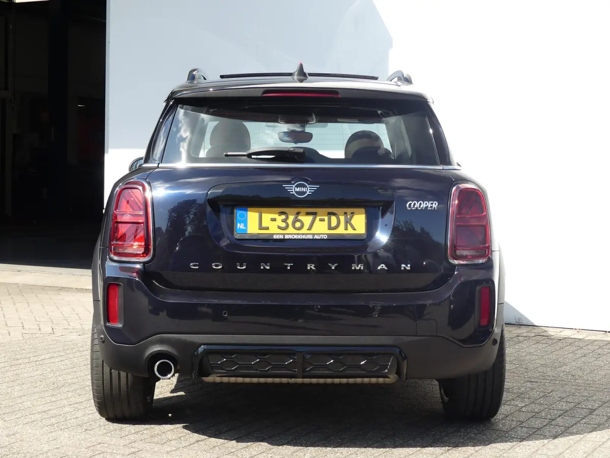 Cooper Chili | PANORAMADAK | STOELVERWARMING | HEAD-UP | PARKEERSENSOREN V+A | LMV 19" | NAVI | APPLE CARPLAY / ANDROID AUTO |