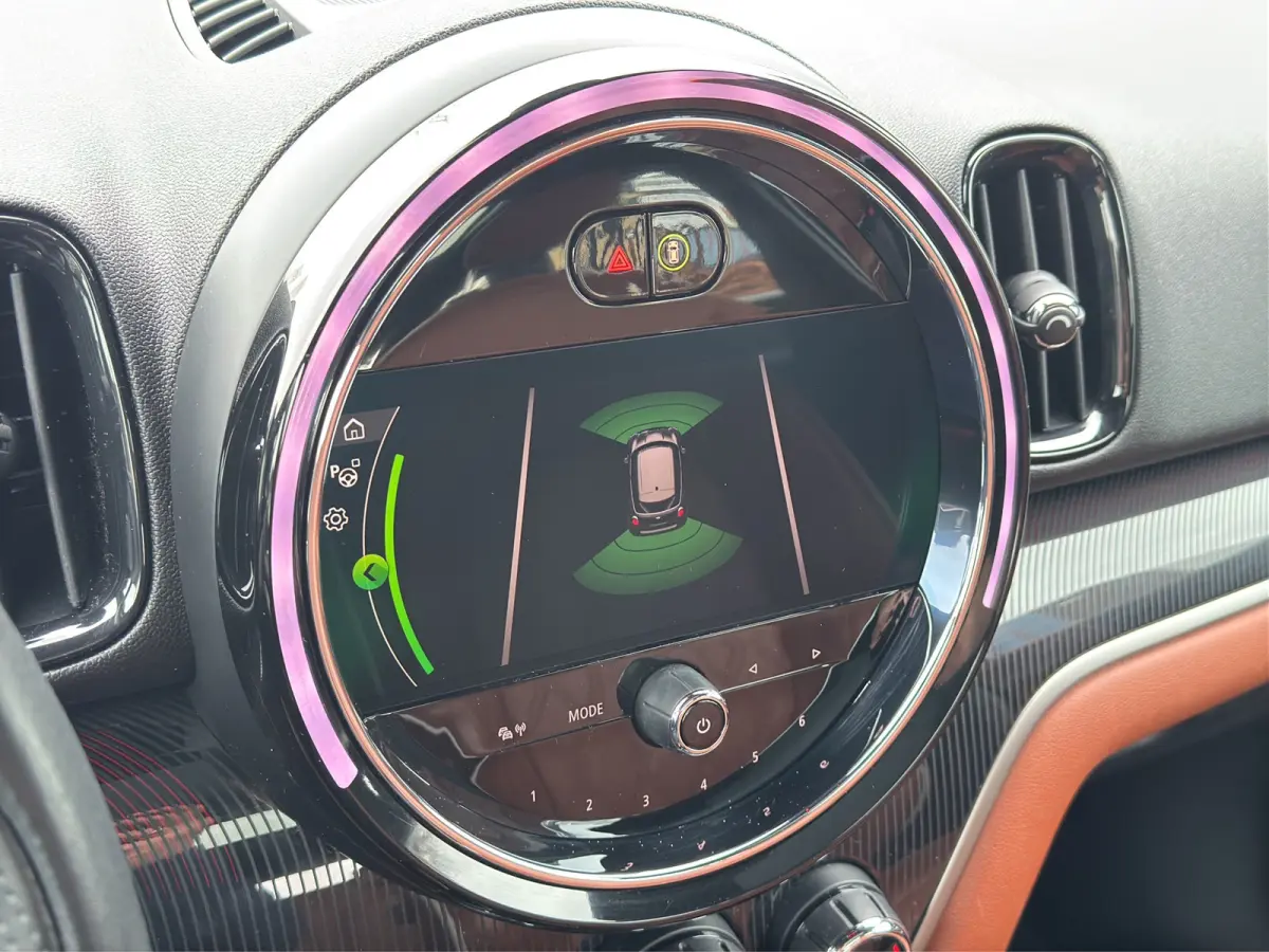 Cooper Chili | PANORAMADAK | STOELVERWARMING | HEAD-UP | PARKEERSENSOREN V+A | LMV 19" | NAVI | APPLE CARPLAY / ANDROID AUTO |