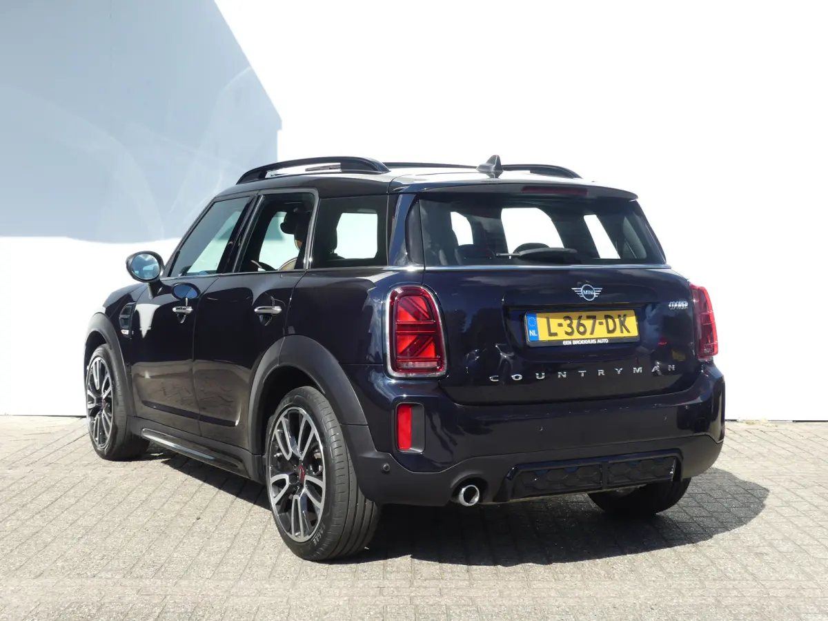Cooper Chili | PANORAMADAK | STOELVERWARMING | HEAD-UP | PARKEERSENSOREN V+A | LMV 19" | NAVI | APPLE CARPLAY / ANDROID AUTO |