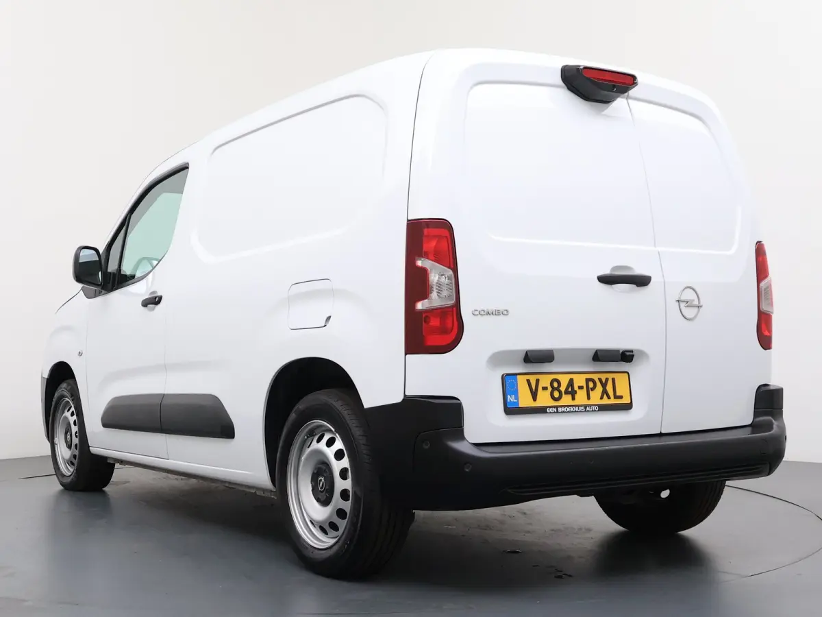 1.5D L1 130pk automaat | Achteruitrijcamera | Cruise control | Dodehoek detectie