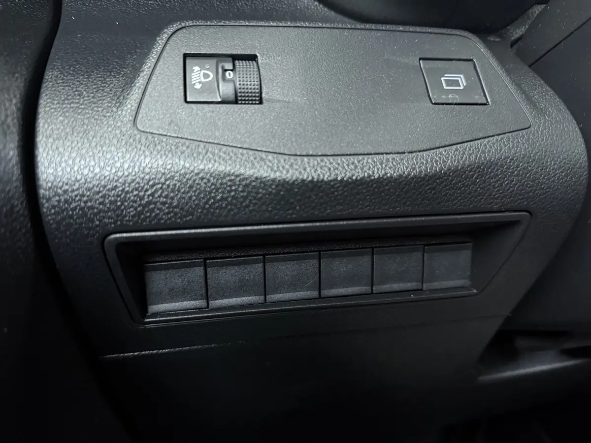 1.5D L1 130pk automaat | Achteruitrijcamera | Cruise control | Dodehoek detectie