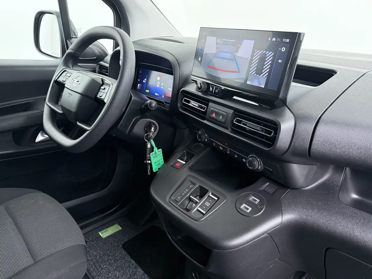 1.5D L1 130pk automaat | Achteruitrijcamera | Cruise control | Dodehoek detectie