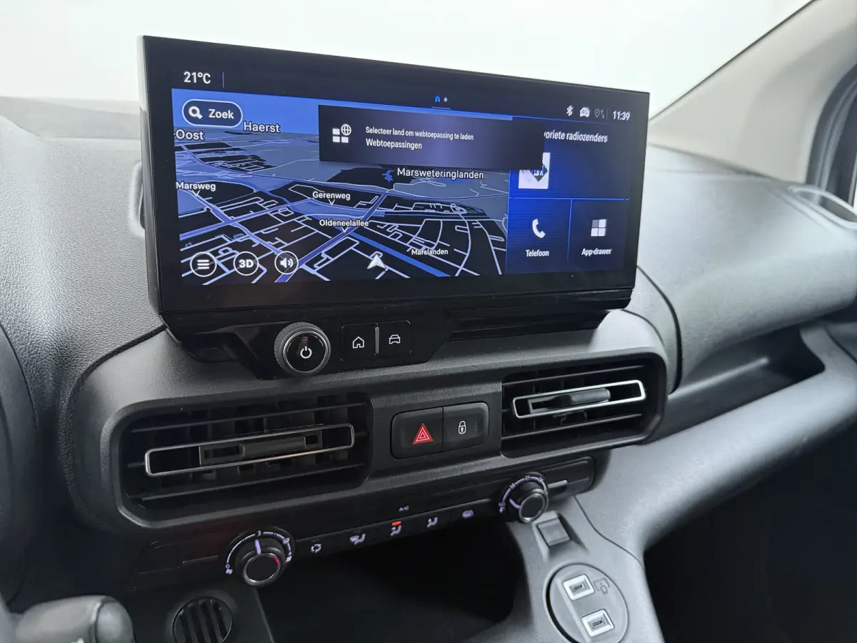 1.5D L1 130pk automaat | Achteruitrijcamera | Cruise control | Dodehoek detectie