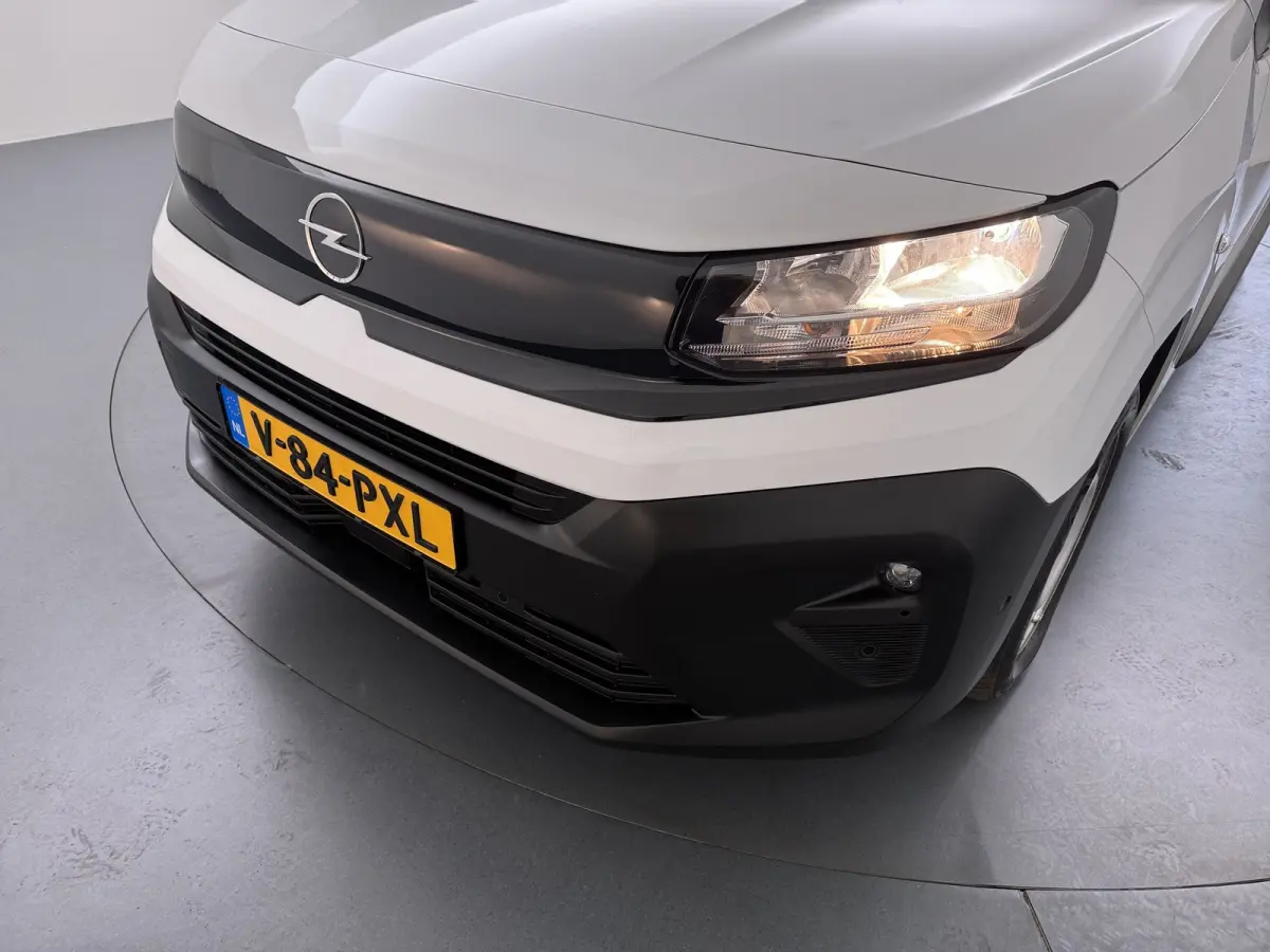 1.5D L1 130pk automaat | Achteruitrijcamera | Cruise control | Dodehoek detectie