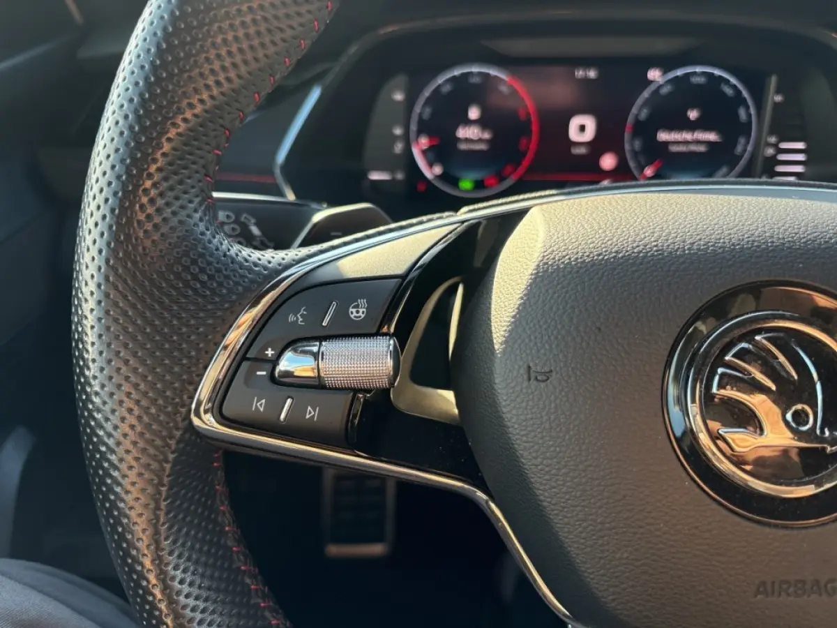 2.0 TDI DSG RS TREKHAAK/CAMERA/ELEK-KLEP/ACC/STOEL+STUURVERW/CARPLAY