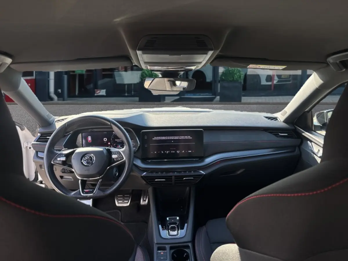 2.0 TDI DSG RS TREKHAAK/CAMERA/ELEK-KLEP/ACC/STOEL+STUURVERW/CARPLAY