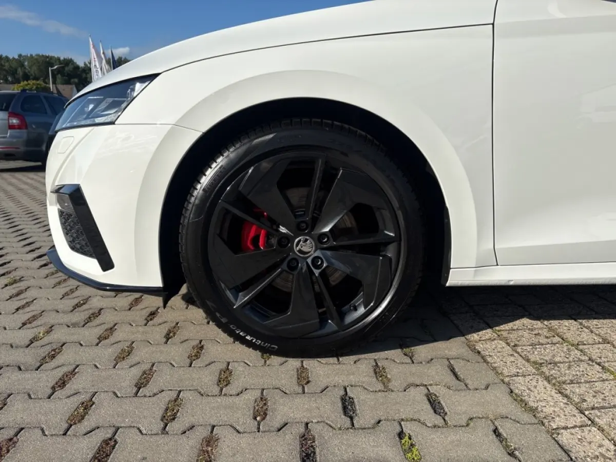 2.0 TDI DSG RS TREKHAAK/CAMERA/ELEK-KLEP/ACC/STOEL+STUURVERW/CARPLAY