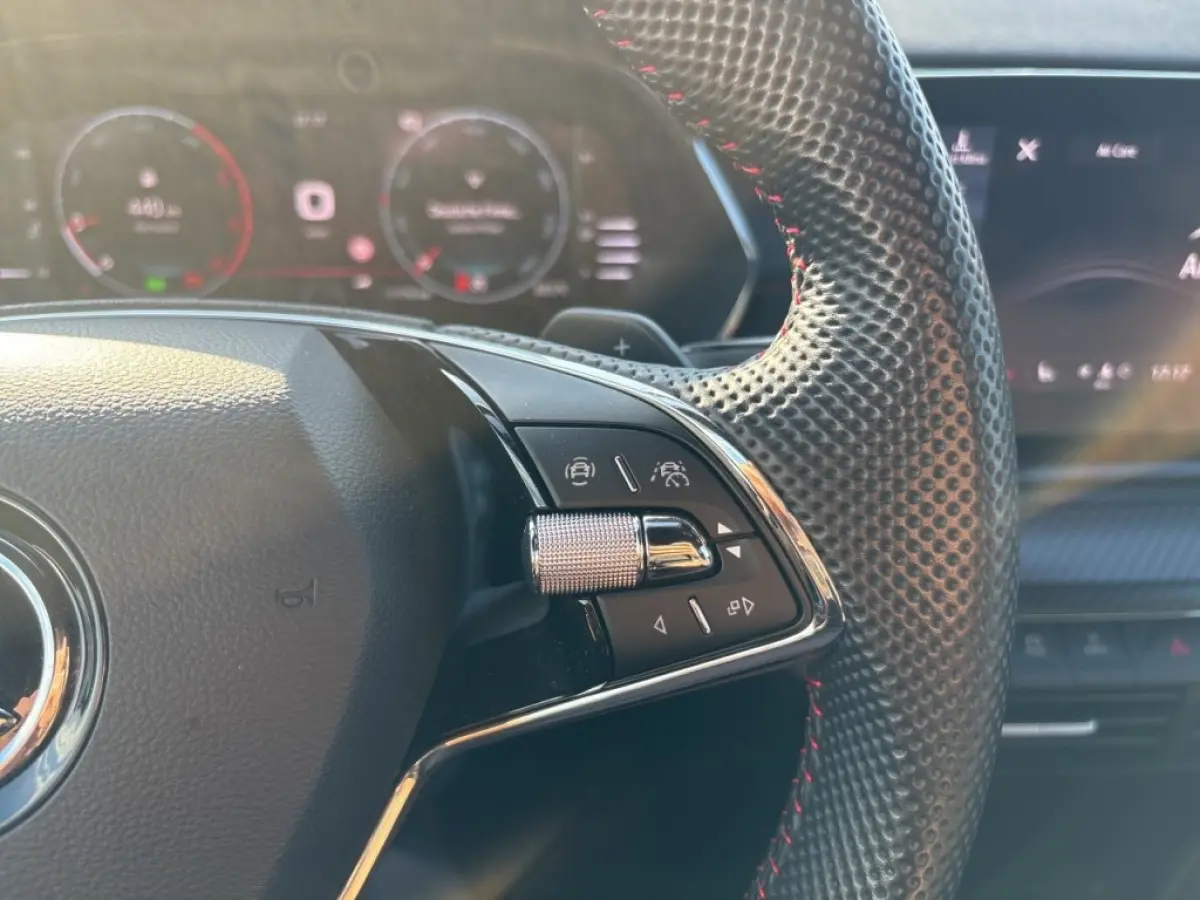 2.0 TDI DSG RS TREKHAAK/CAMERA/ELEK-KLEP/ACC/STOEL+STUURVERW/CARPLAY