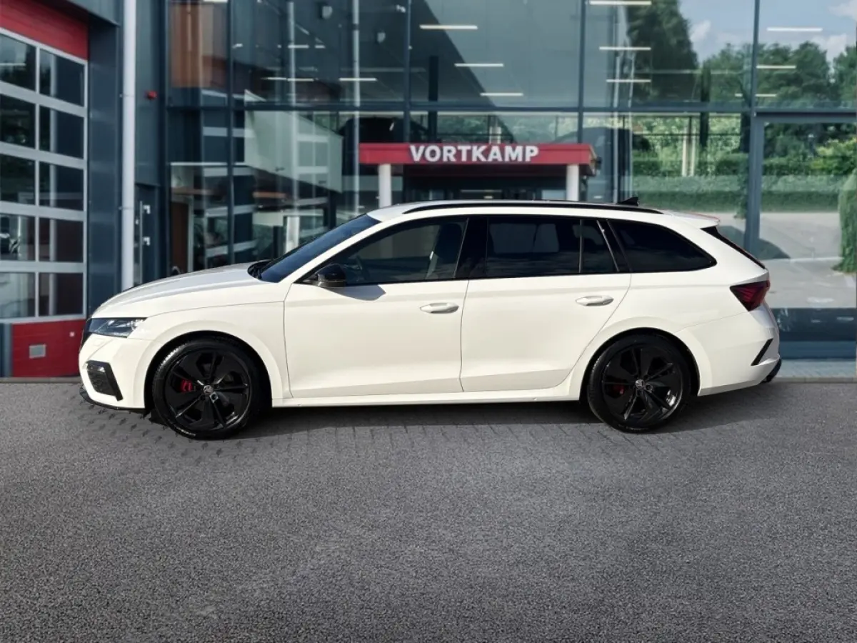 2.0 TDI DSG RS TREKHAAK/CAMERA/ELEK-KLEP/ACC/STOEL+STUURVERW/CARPLAY