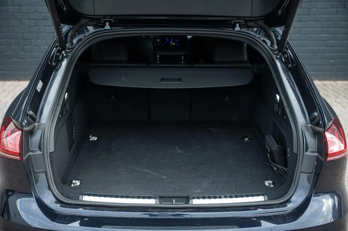 Avant 2.0 quattro S-Line TREKHAAK ACC HEAD UP B&0