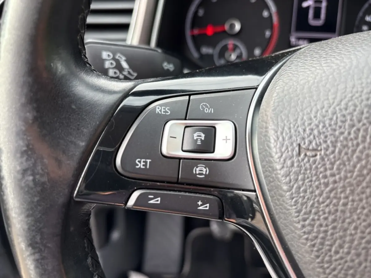 1.0 TSI STYLE CAMERA/ACC/CLIMA/STOEL+STUURVERW/CARPLAY