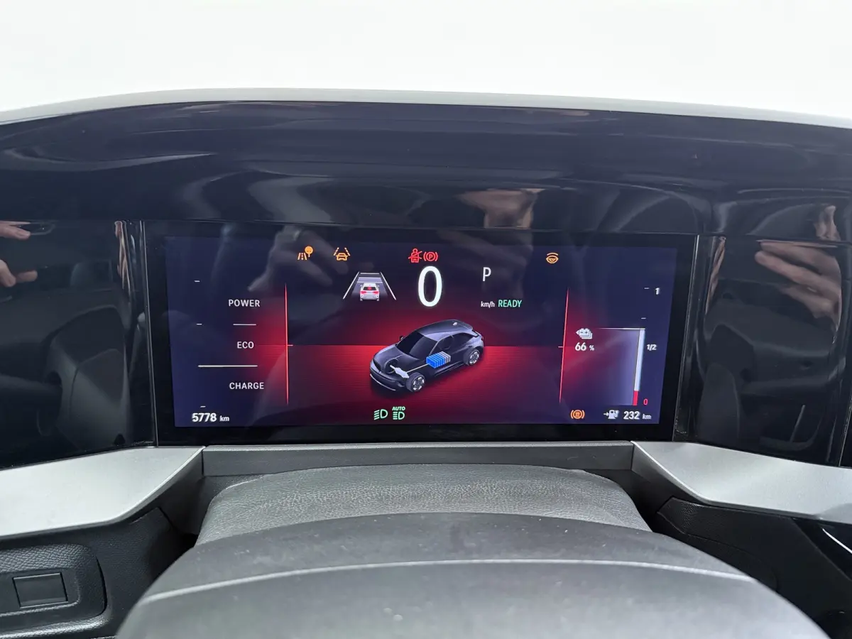 GS 54 kWh | Achteruitrijcamera | Apple Carplay/Android Auto|telefoonintegratie premium | Cruise control adaptief en stuurhulp