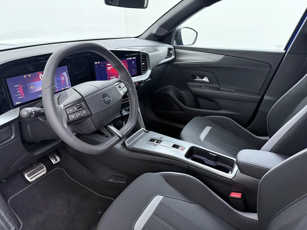 GS 54 kWh | 96% SOH | Apple Carplay / Android Auto | Adaptive Cruise Control | | Bluetooth Audio-Streaming | Buitenspiegel elektr. verstel- en verwarmbaar, electr. inklapbaar | DAB-Tuner (Ra