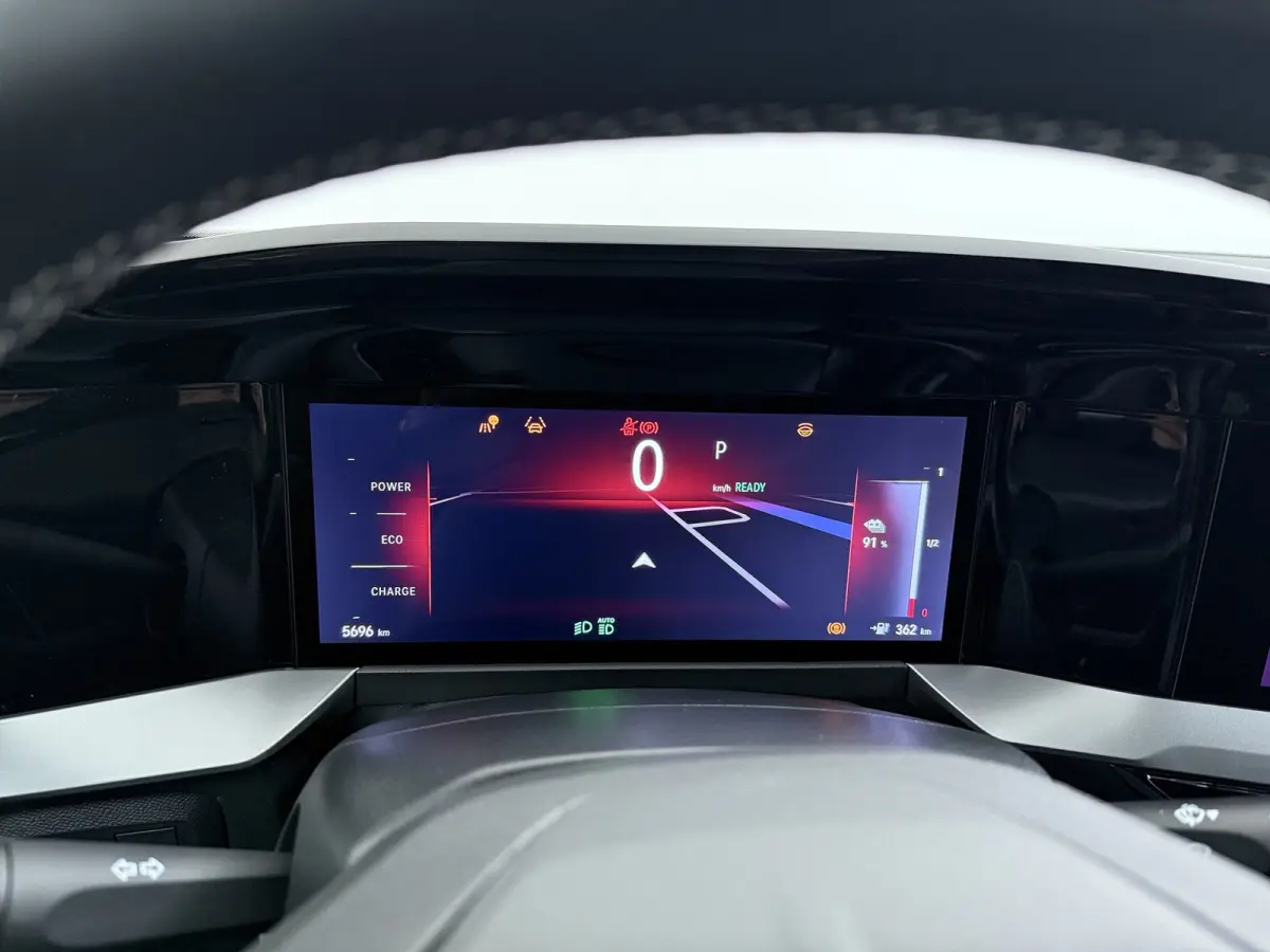 GS 54 kWh | 96% SOH | Apple Carplay / Android Auto | Adaptive Cruise Control | | Bluetooth Audio-Streaming | Buitenspiegel elektr. verstel- en verwarmbaar, electr. inklapbaar | DAB-Tuner (Ra