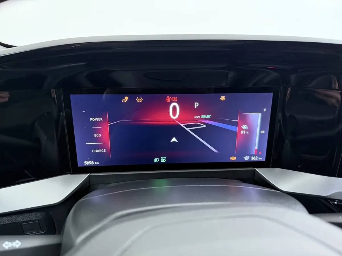 GS 54 kWh | 96% SOH | Apple Carplay / Android Auto | Adaptive Cruise Control | | Bluetooth Audio-Streaming | Buitenspiegel elektr. verstel- en verwarmbaar, electr. inklapbaar | DAB-Tuner (Ra