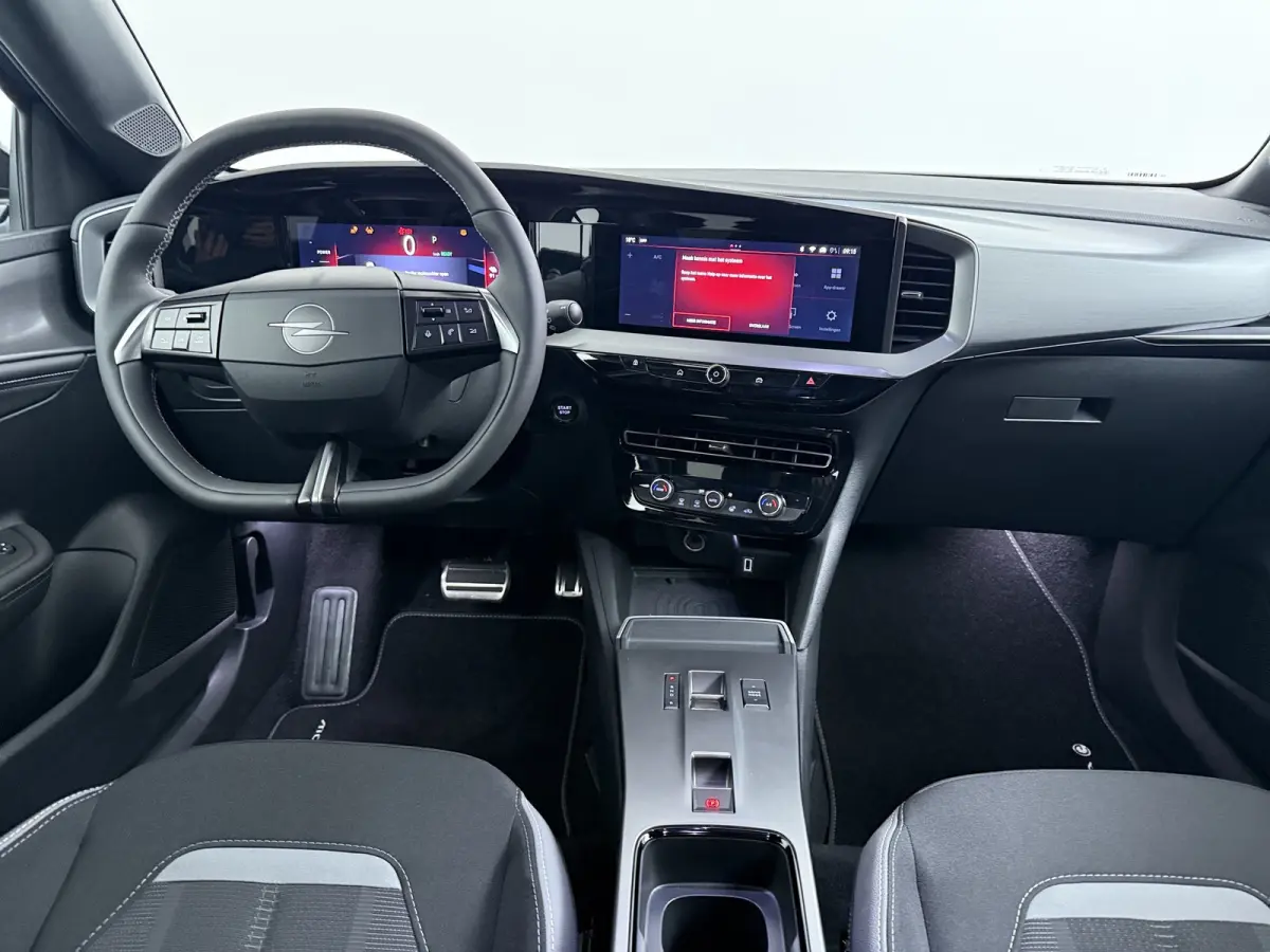 GS 54 kWh | 96% SOH | Apple Carplay / Android Auto | Adaptive Cruise Control | | Bluetooth Audio-Streaming | Buitenspiegel elektr. verstel- en verwarmbaar, electr. inklapbaar | DAB-Tuner (Ra