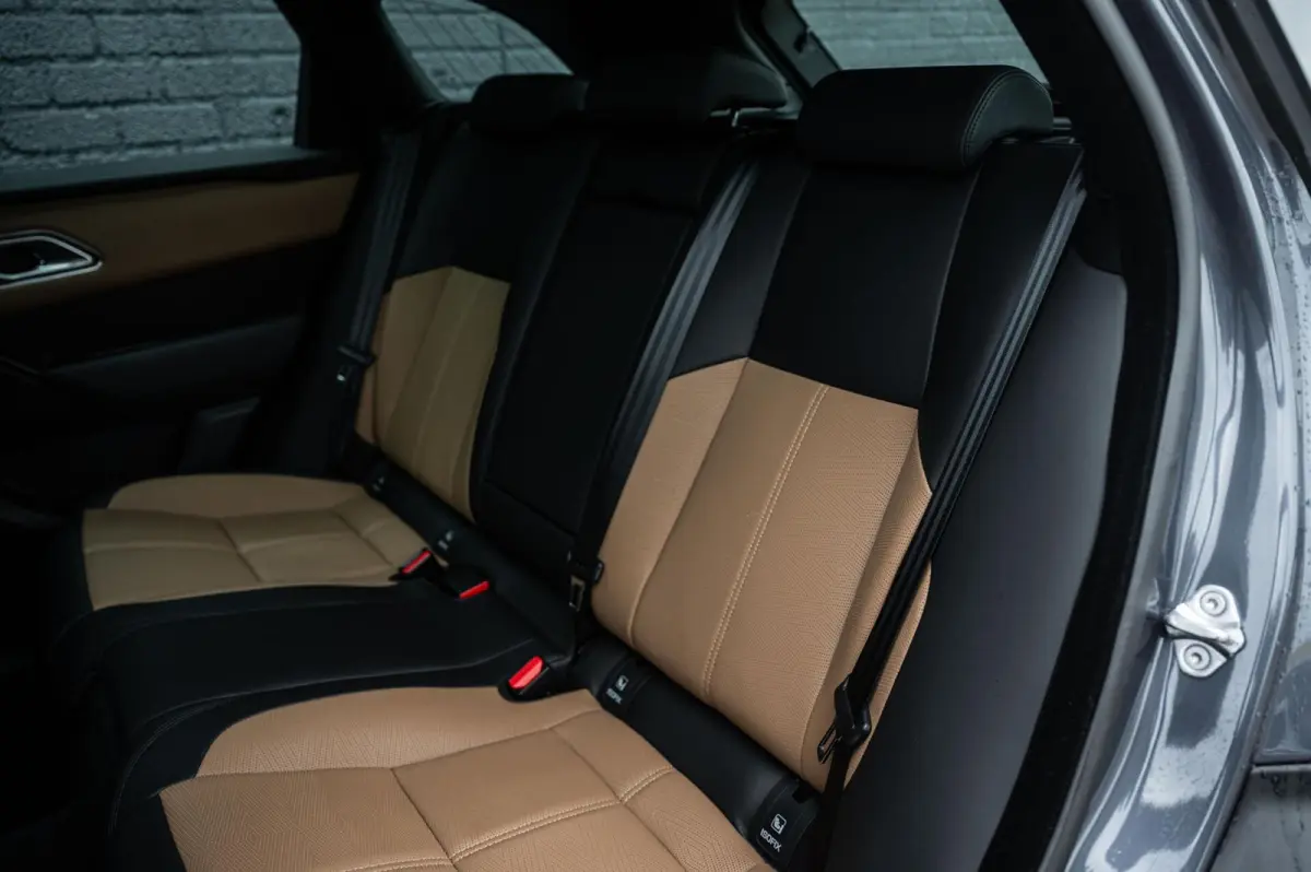 2.0 P400e AWD Dynamic HSE PHEV PANO LEDER MERIDIAN 360 CAMERA STUURVERWARMING ADAPTIVE CRUISE