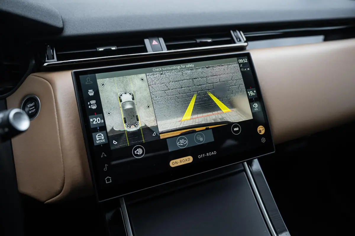 2.0 P400e AWD Dynamic HSE PHEV PANO LEDER MERIDIAN 360 CAMERA STUURVERWARMING ADAPTIVE CRUISE