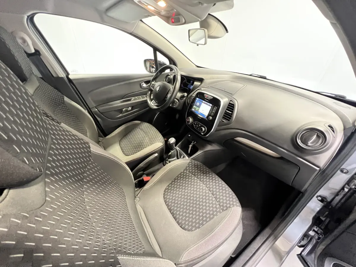 0.9 TCe Bose | Navigatie/Android/Apple Carplay | LM Velgen 17" | Cruise Control | LED Koplampen | Airco |