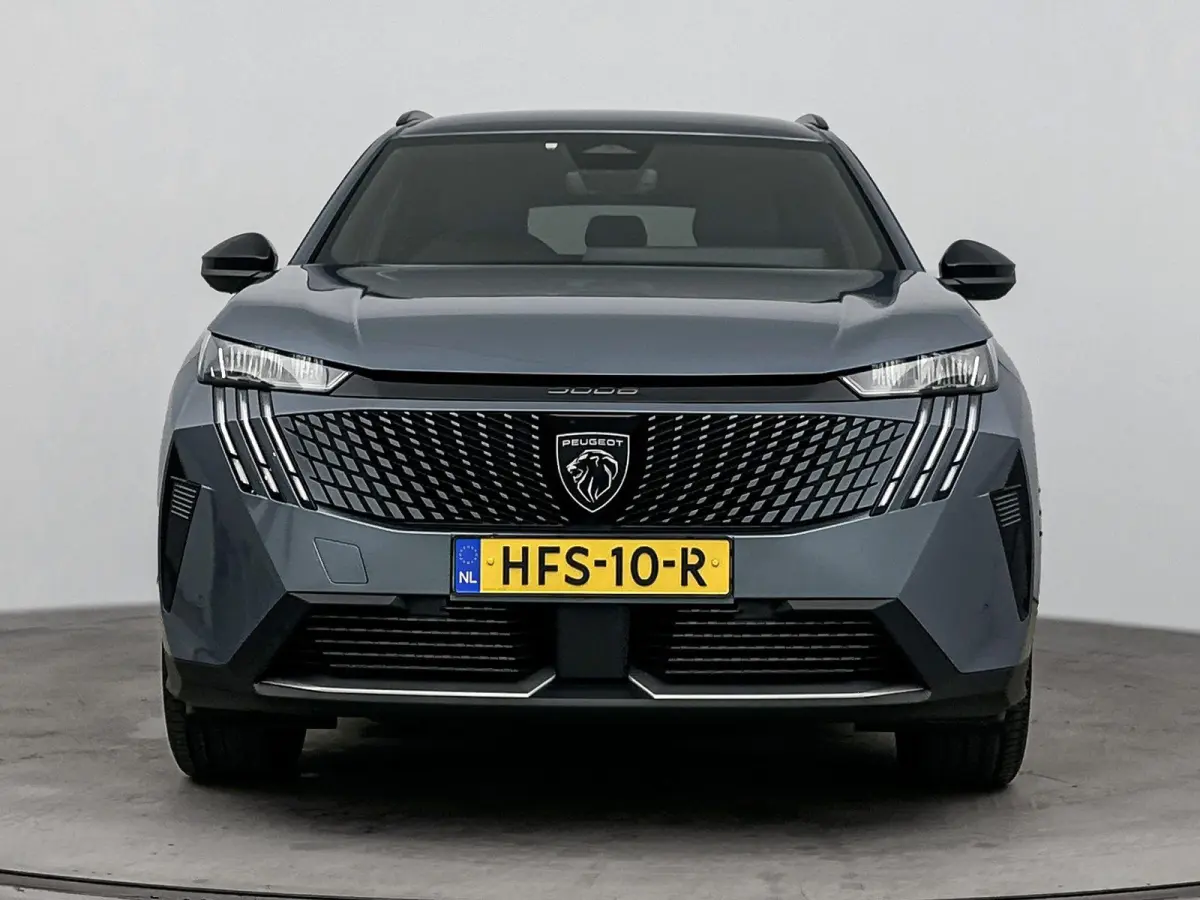 1.2 Hybrid 145pk Allure | 360 camera | Adaptieve cruisecontrol | Navigatie | Dodehoekdetectie |