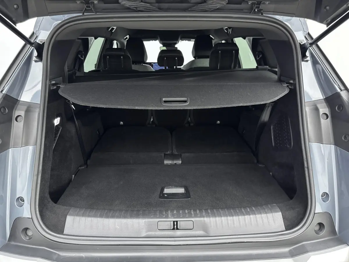 1.2 Hybrid 145pk Allure | 360 camera | Adaptieve cruisecontrol | Navigatie | Dodehoekdetectie |
