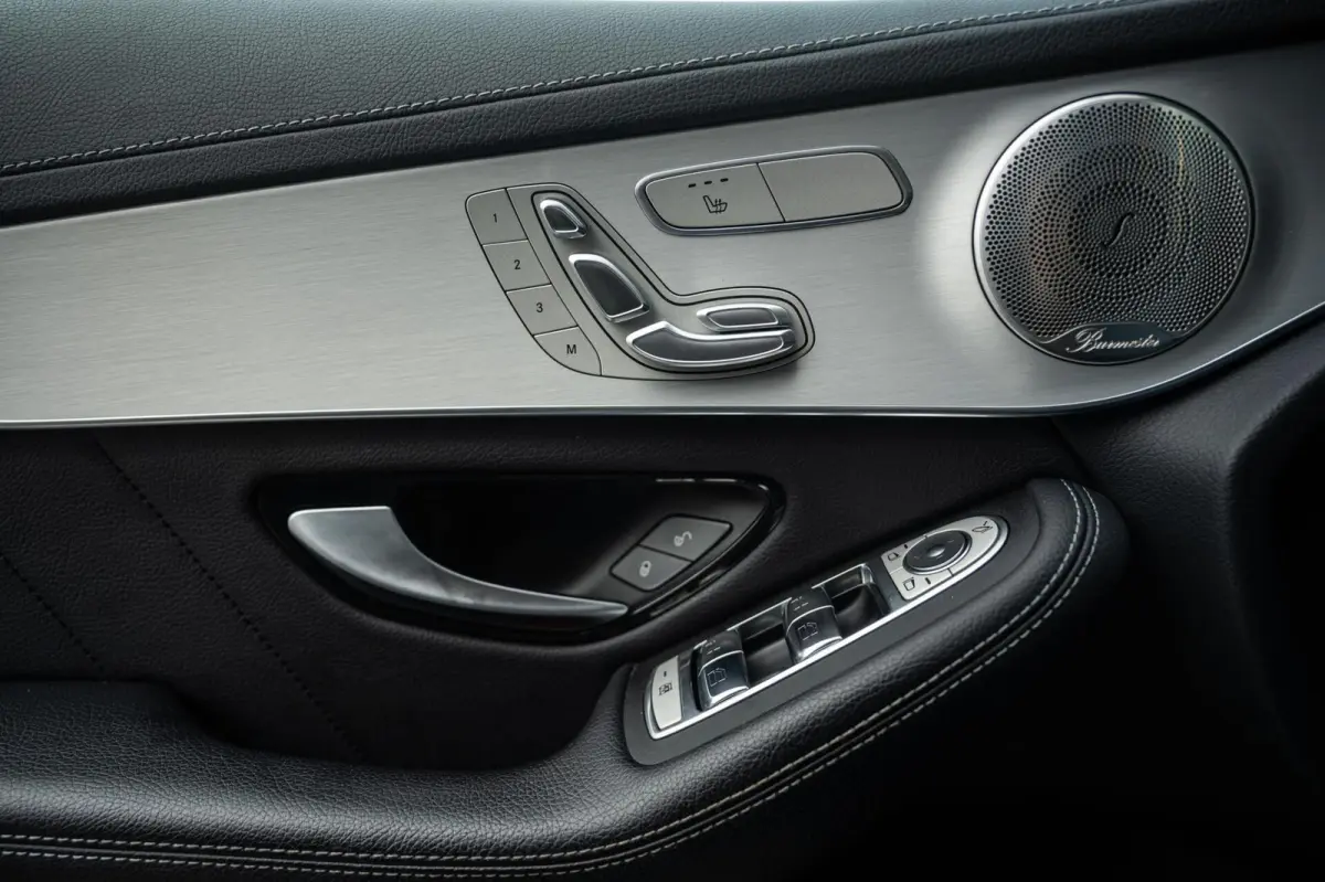 4MATIC AMG LINE PANO BURMESTER MEMORY TREKHAAK DISTRONIC