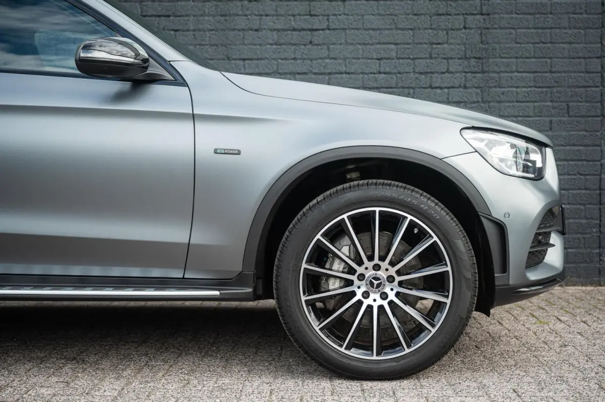 4MATIC AMG LINE PANO BURMESTER MEMORY TREKHAAK DISTRONIC