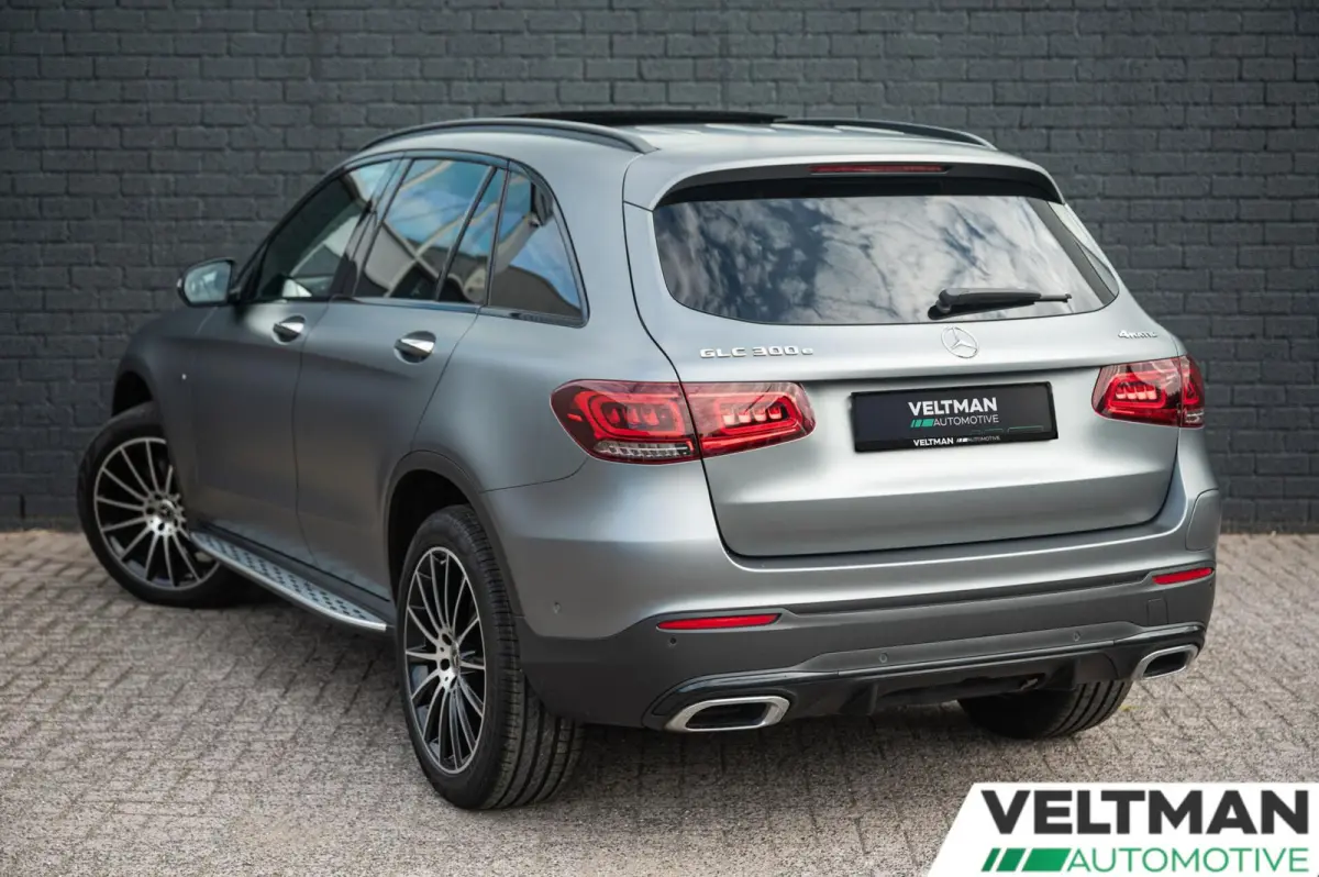 4MATIC AMG LINE PANO BURMESTER MEMORY TREKHAAK DISTRONIC
