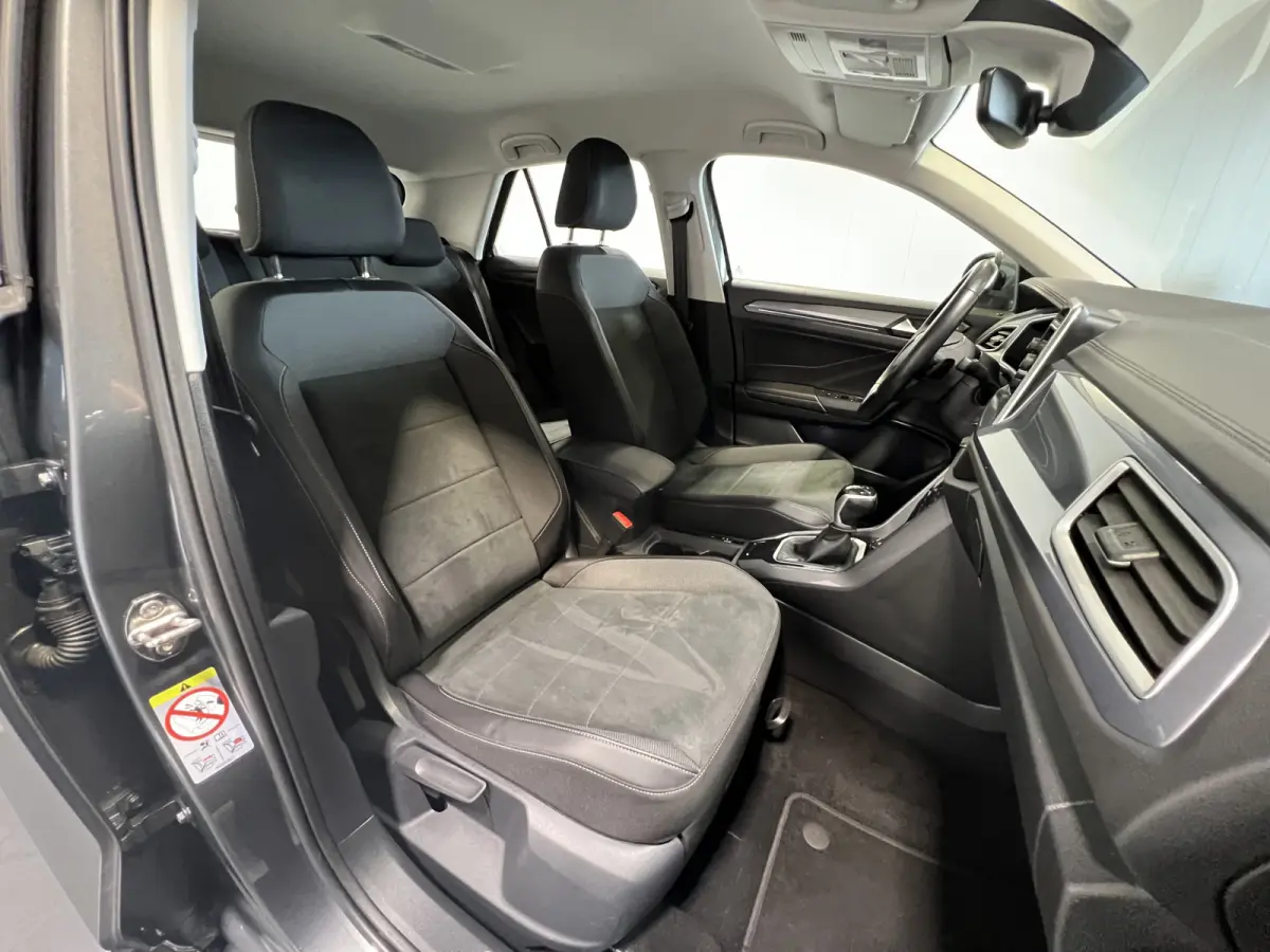 1.5 TSI Style | Android/Apple Carplay | LM Velgen 18" | Cruise Control Adaptief | Voorstoelen Verwarmd | PDC Voor en Achter | Achteruitrijcamera | Airco |