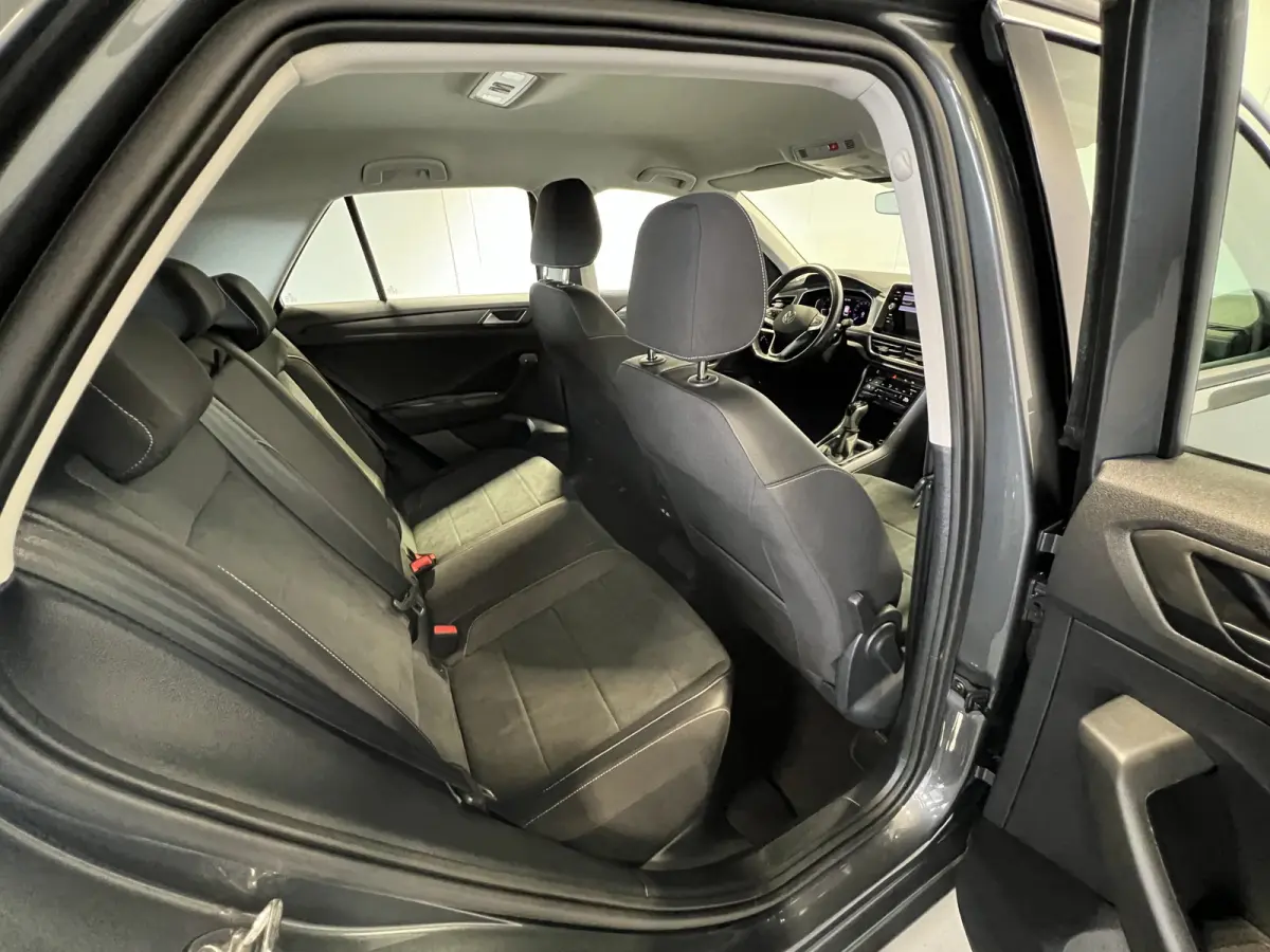 1.5 TSI Style | Android/Apple Carplay | LM Velgen 18" | Cruise Control Adaptief | Voorstoelen Verwarmd | PDC Voor en Achter | Achteruitrijcamera | Airco |