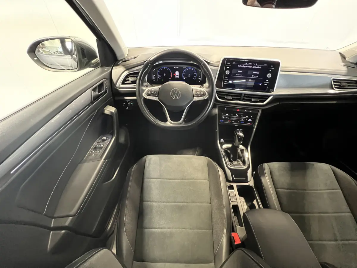 1.5 TSI Style | Android/Apple Carplay | LM Velgen 18" | Cruise Control Adaptief | Voorstoelen Verwarmd | PDC Voor en Achter | Achteruitrijcamera | Airco |