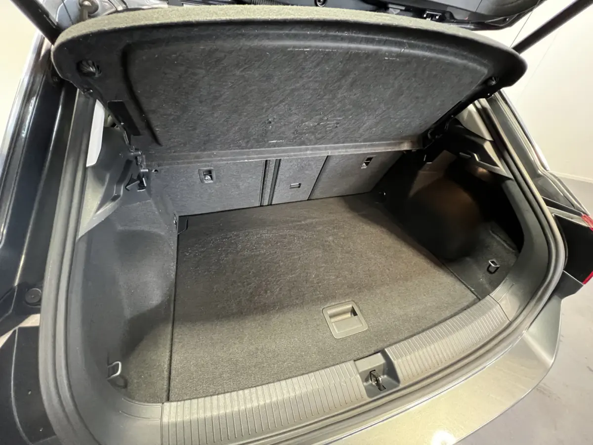 1.5 TSI Style | Android/Apple Carplay | LM Velgen 18" | Cruise Control Adaptief | Voorstoelen Verwarmd | PDC Voor en Achter | Achteruitrijcamera | Airco |