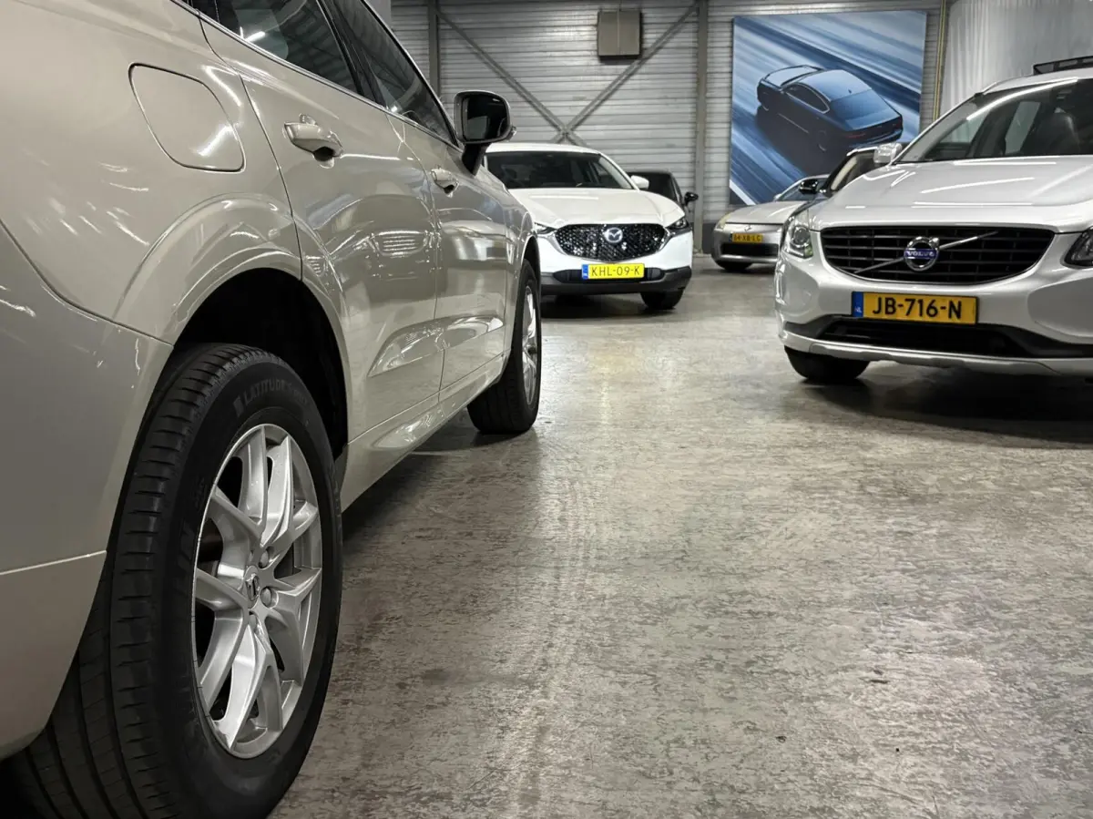 2.0 T8 Twin Engine AWD|HUD|Luchtvering|Leder|Pano|Trekhaak