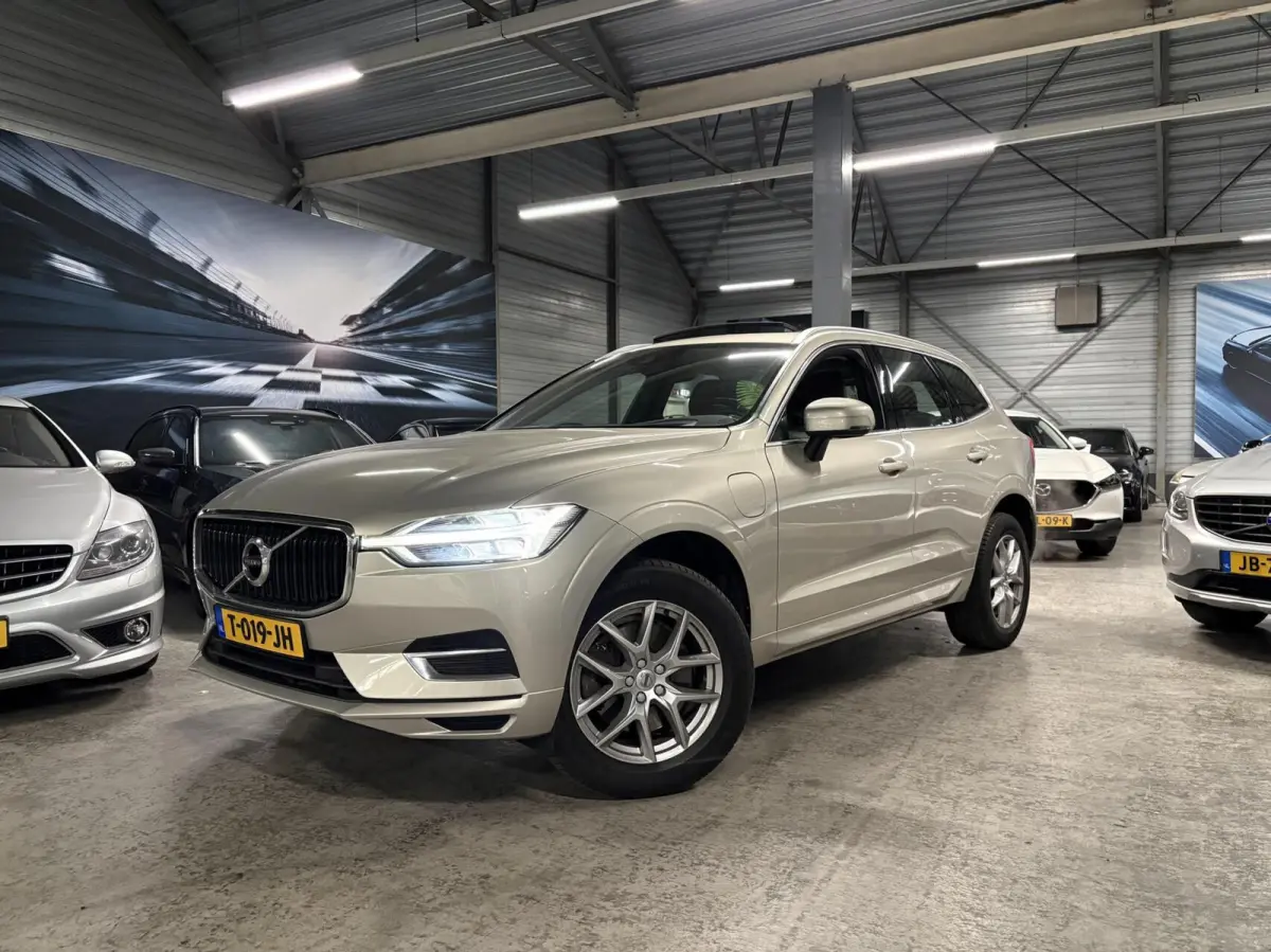 2.0 T8 Twin Engine AWD|HUD|Luchtvering|Leder|Pano|Trekhaak