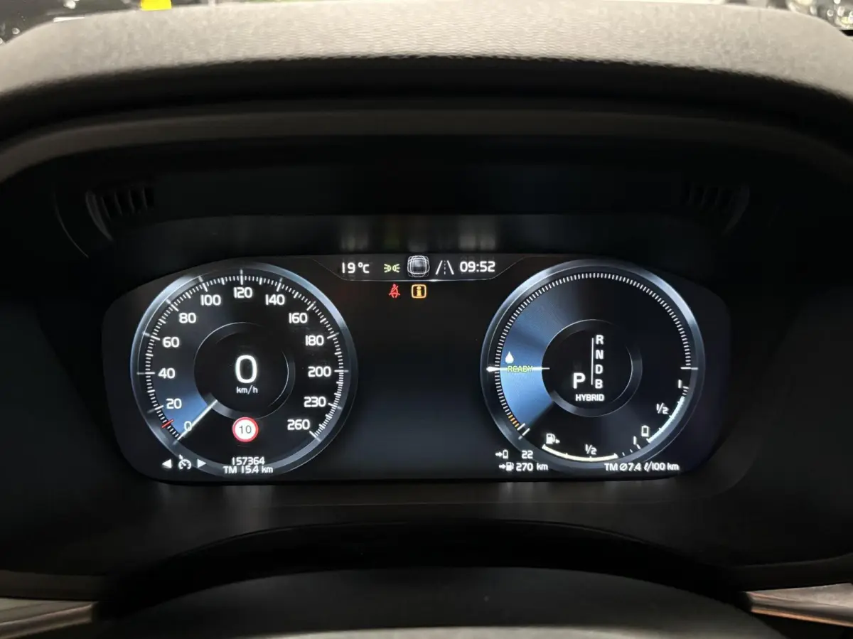 2.0 T8 Twin Engine AWD|HUD|Luchtvering|Leder|Pano|Trekhaak