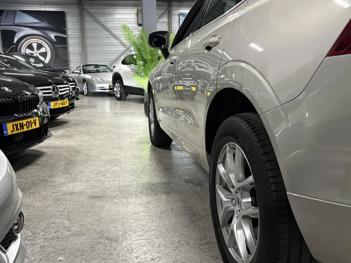 2.0 T8 Twin Engine AWD|HUD|Luchtvering|Leder|Pano|Trekhaak