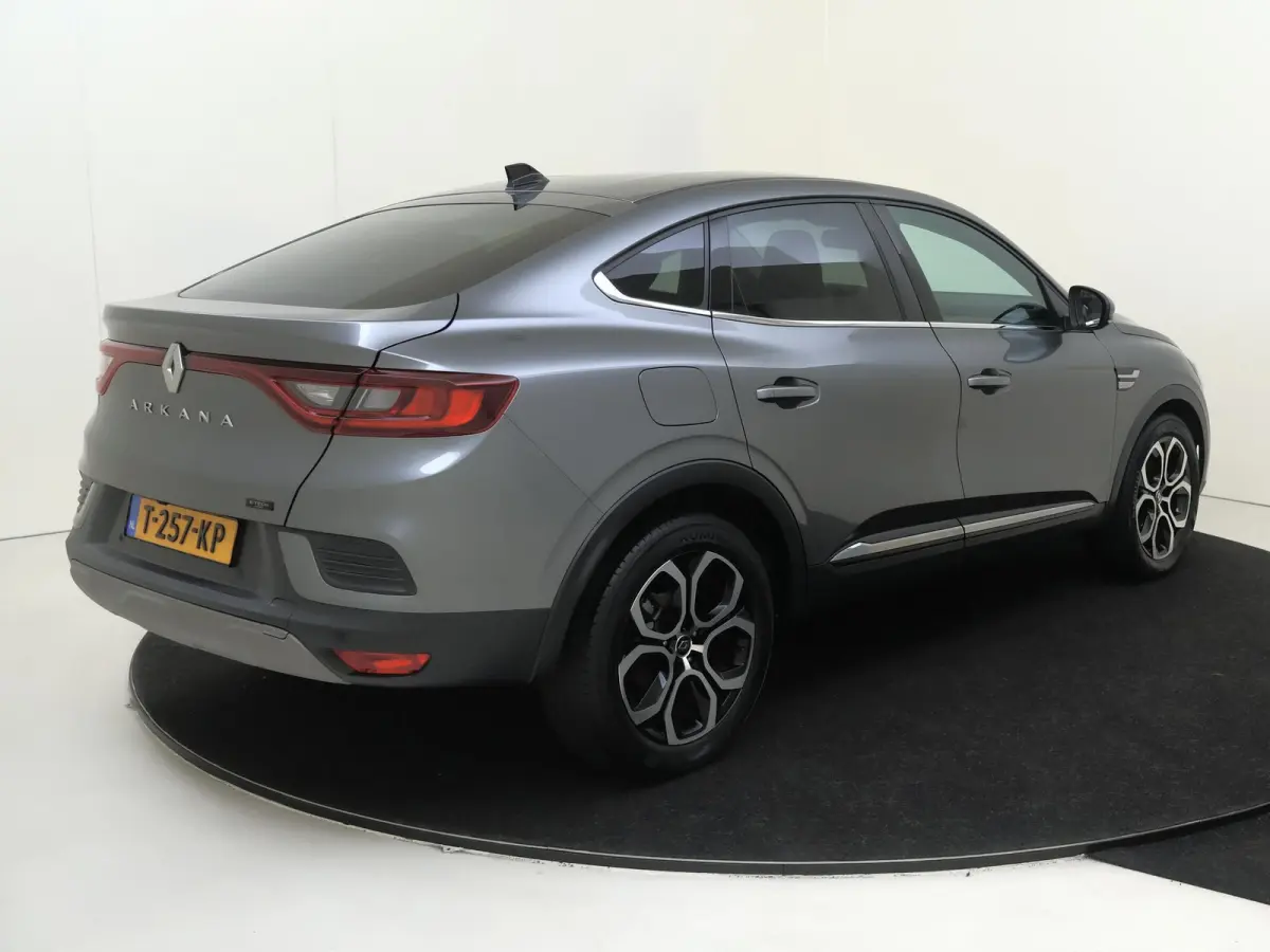 1.6 E-Tech hybrid 145 techno Metallic lak| apple carplay | android auto | LM velgen