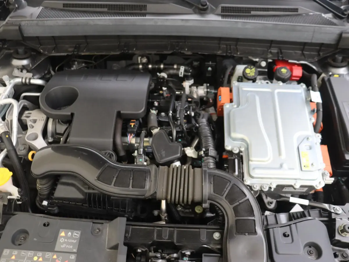 1.6 E-Tech hybrid 145 techno Metallic lak| apple carplay | android auto | LM velgen