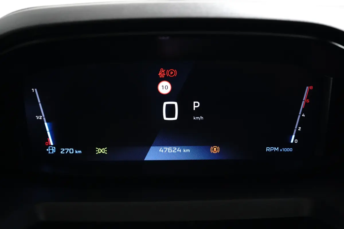 1.5 BlueHDi 130 EAT8 S&S L1 | Achteruitrijcamera | Airco (automatisch) | Apple Carplay/Android Auto|telefoonintegratie premium