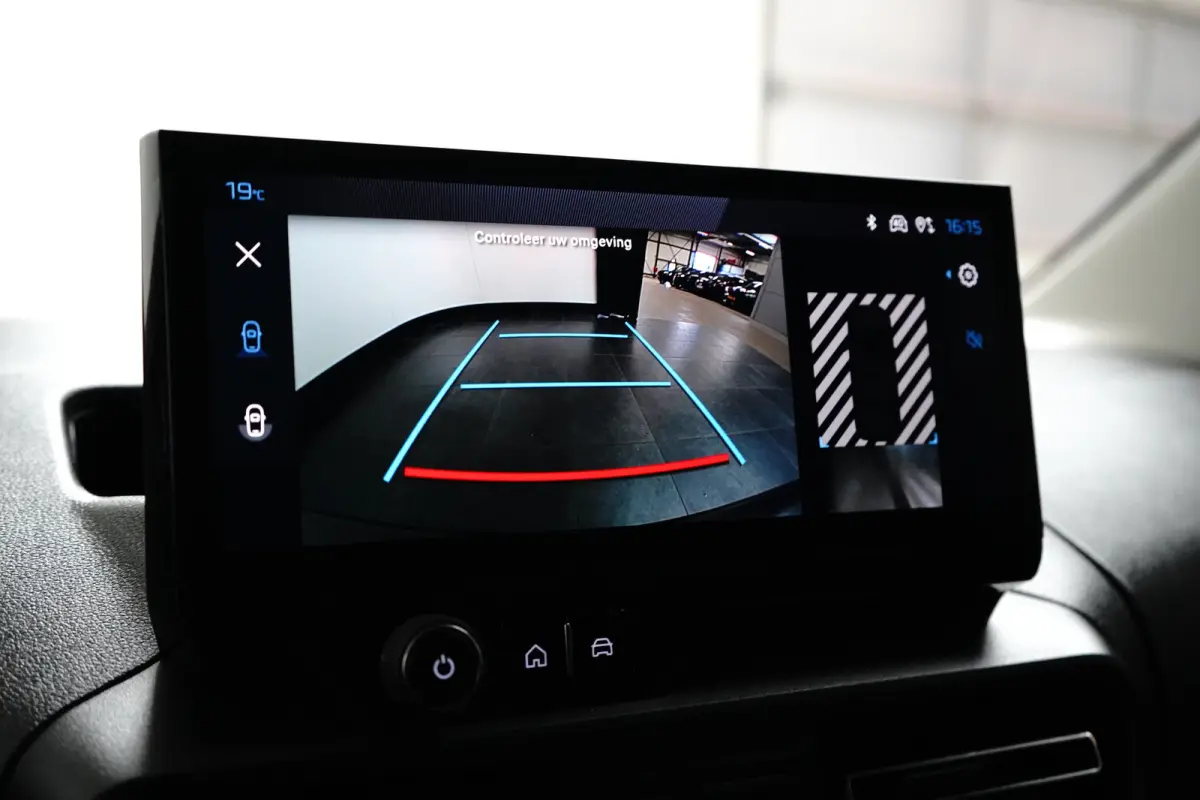 1.5 BlueHDi 130 EAT8 S&S L1 | Achteruitrijcamera | Airco (automatisch) | Apple Carplay/Android Auto|telefoonintegratie premium