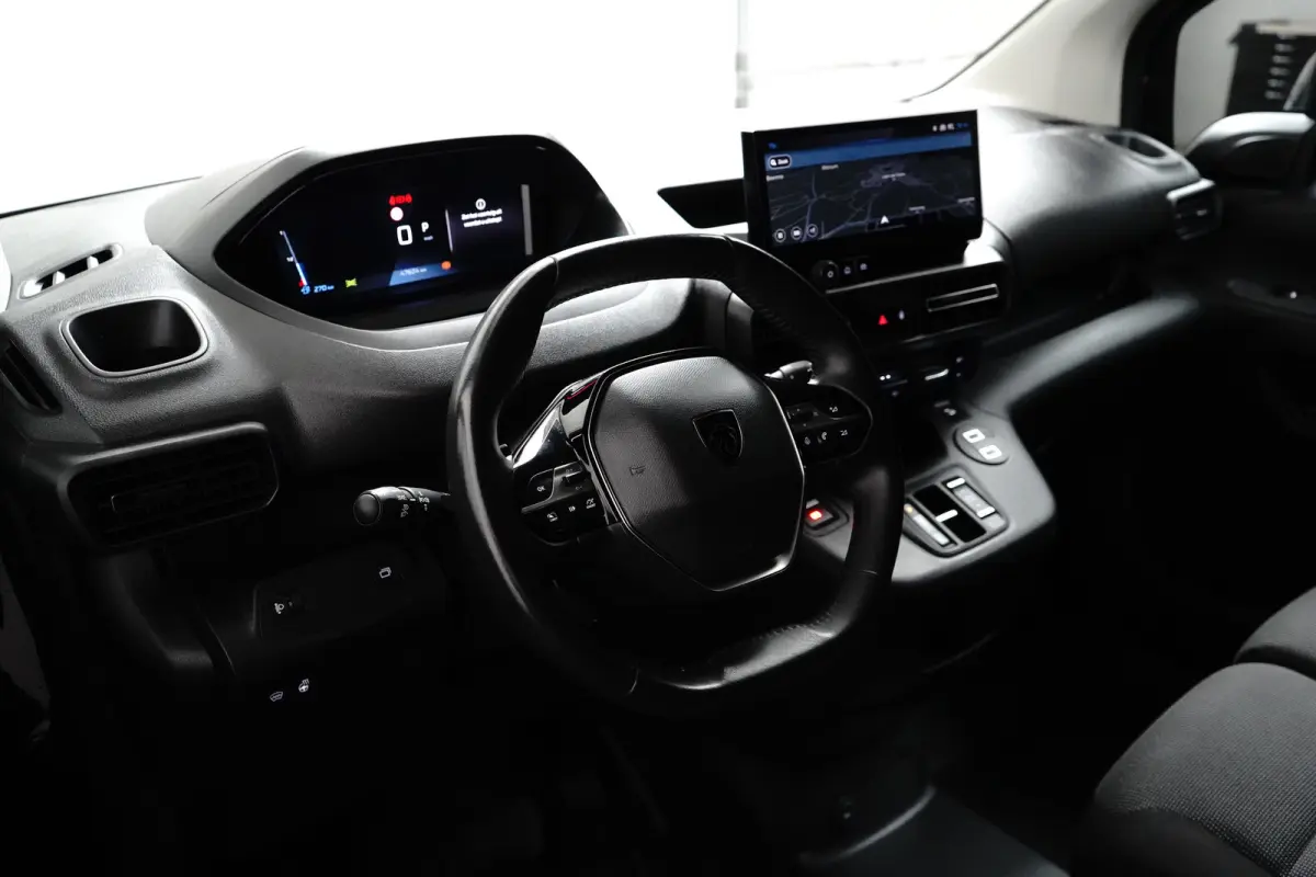 1.5 BlueHDi 130 EAT8 S&S L1 | Achteruitrijcamera | Airco (automatisch) | Apple Carplay/Android Auto|telefoonintegratie premium