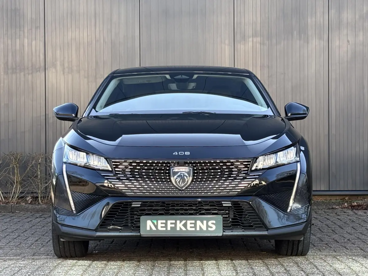145pk Hybrid Allure | Camera | 19"LMV | LEER/Stof | AppleCarPlay/Android | Navigatie | AUTOMAAT