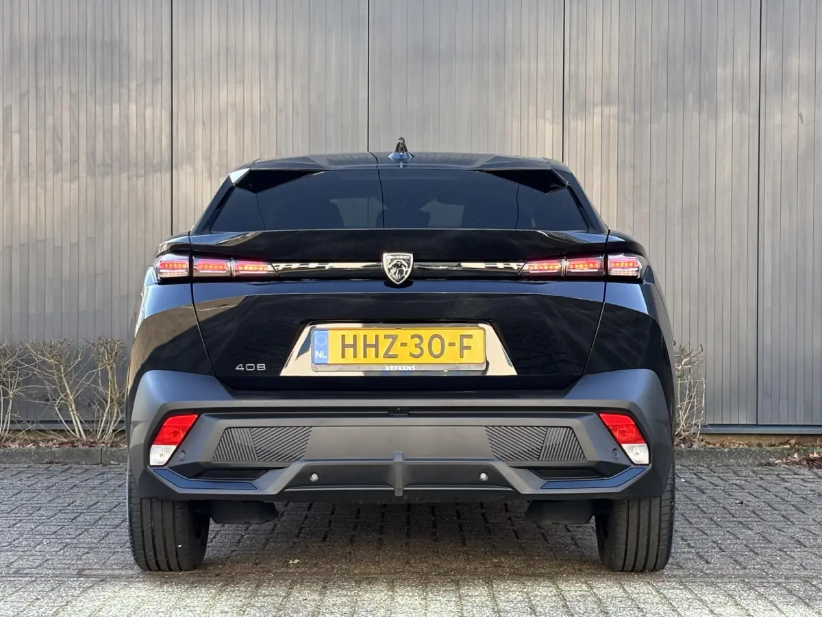 145pk Hybrid Allure | Camera | 19"LMV | LEER/Stof | AppleCarPlay/Android | Navigatie | AUTOMAAT