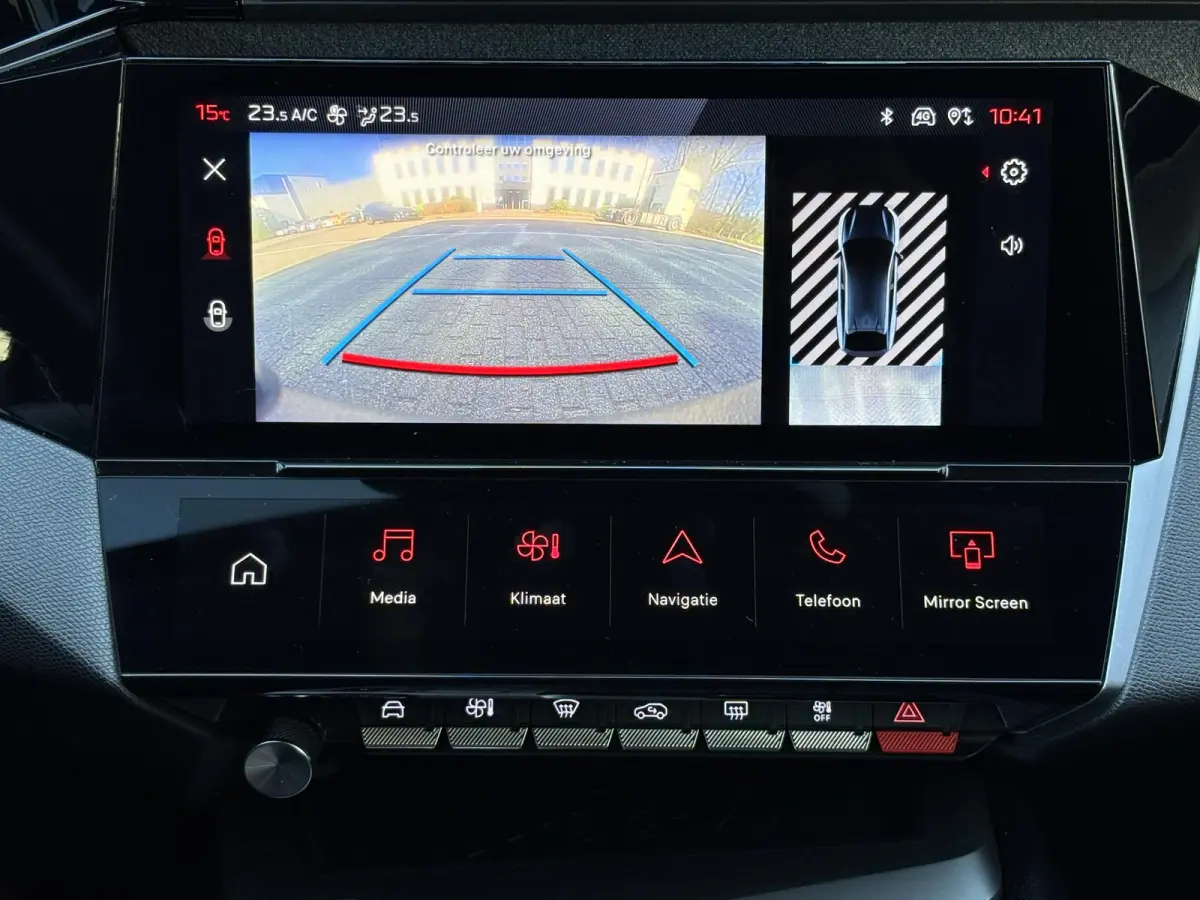 145pk Hybrid Allure | Camera | 19"LMV | LEER/Stof | AppleCarPlay/Android | Navigatie | AUTOMAAT