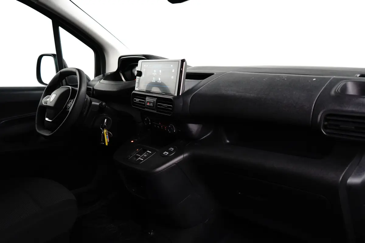 1.5 BlueHDI 130pk EAT8 L1 | Achteruitrijcamera | Apple Carplay/Android Auto|telefoonintegratie premium | Cruise control