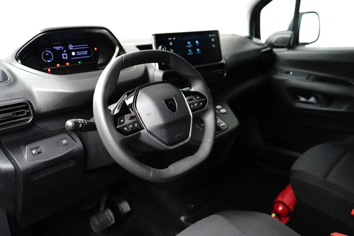 1.5 BlueHDI 130pk EAT8 L1 | Achteruitrijcamera | Apple Carplay/Android Auto|telefoonintegratie premium | Cruise control