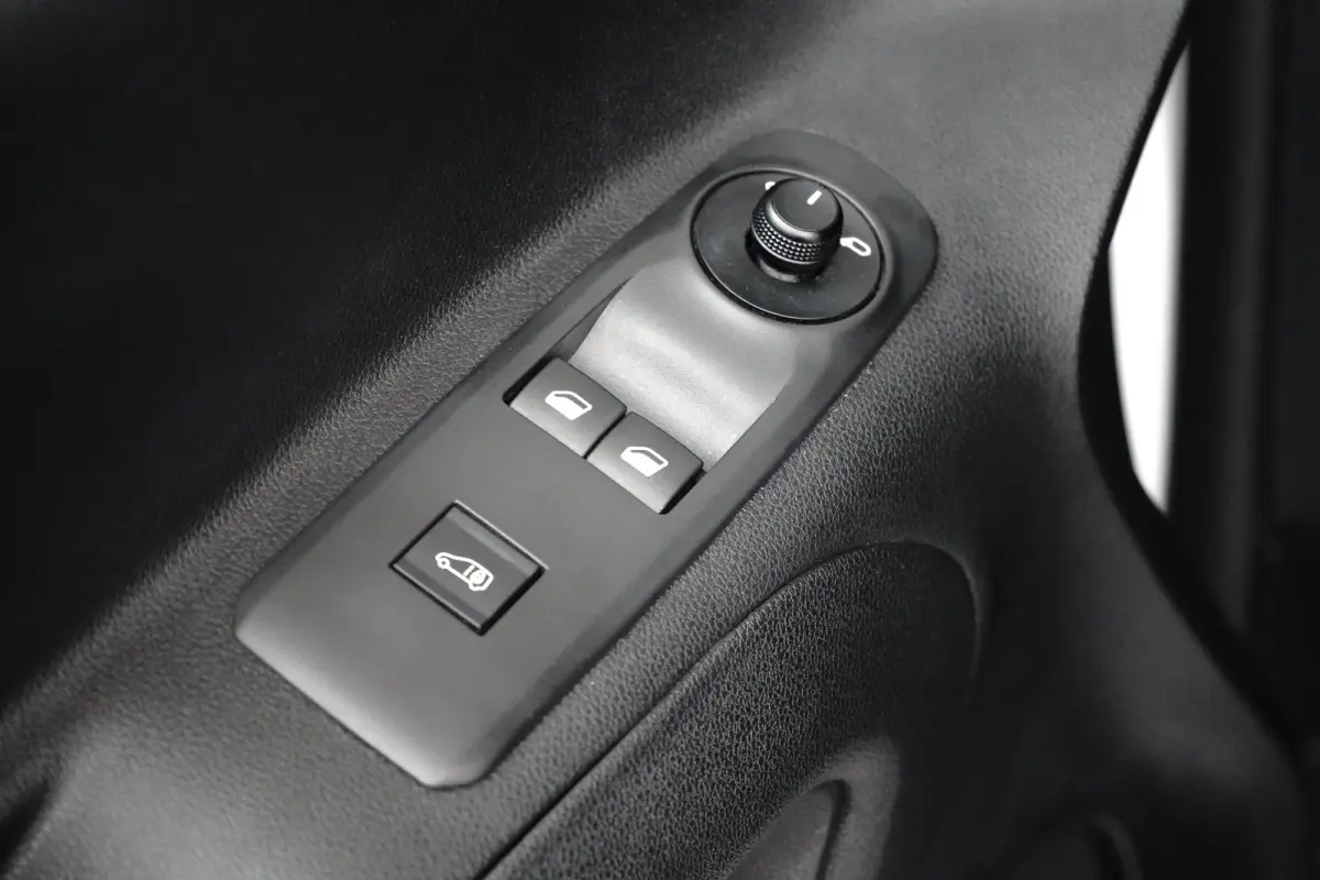 1.5 BlueHDI 130pk EAT8 L1 | Achteruitrijcamera | Apple Carplay/Android Auto|telefoonintegratie premium | Cruise control