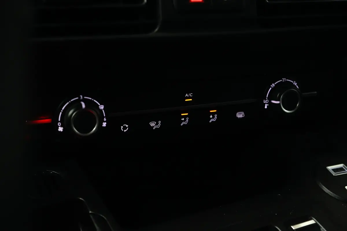1.5 BlueHDI 130pk EAT8 L1 | Achteruitrijcamera | Apple Carplay/Android Auto|telefoonintegratie premium | Cruise control